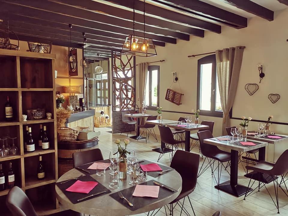 Auberge Saint-Jean Villequier-Aumont Εξωτερικό φωτογραφία